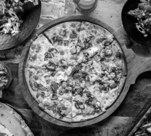 Barbeque Paneer Pizza