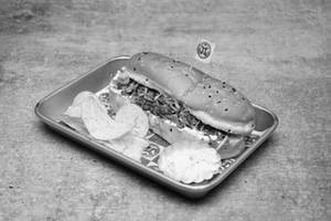 Barn Oriental Roll