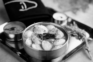 14 Mini Sambar Idli