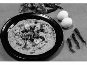 Egg Patra Gravy