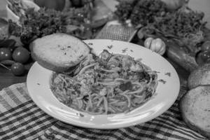 Basil Pomodoro Exotic Vegetable Pasta