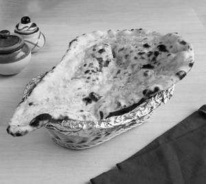 Butter Naan (1 Pc)