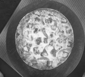 Tandoori chicken pizza large