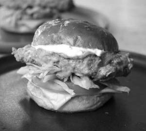 Peri-peri chicken burger