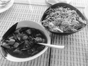 Chilly Paneer Gravy Hakka Noodle Combo