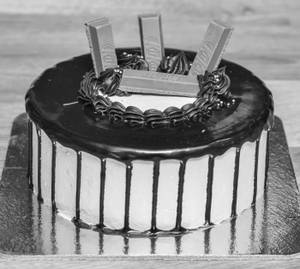 Kitkat Cake