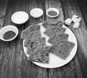 1 Gobi Schezwan Paratha