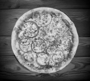 Classic cheese onion pizza [double]