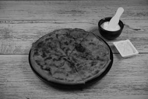 Reg  Butter Spread  Aloo Paratha + Dahi 50 Ml and Chutny