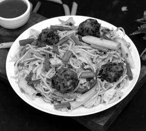 Veg Manchurian Noodles