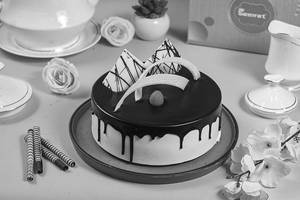 Choclate Vanilla Cake