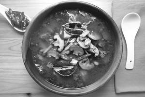 Tom Yum Chicken [serves 1-2] [500ml]