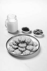 200 Gms - Kesar Badam biscuits