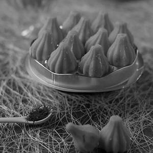 Kesar Mawa Modak