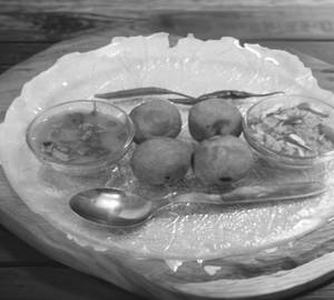 Authentic Rajasthani Dal Bati Churma (4 Pcs)