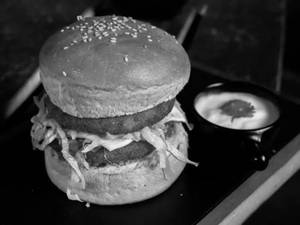 Double Aloo Tikki Burger (1 Pcs)