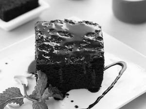 Brownie With Chocolate Sauce Sundae Mini (70 Gms)