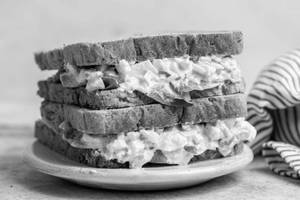 Egg sandwich