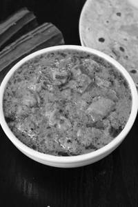 Dhua Dhar Chaap Gravy