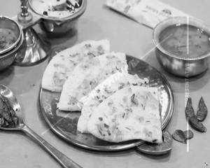 Veg Cheese Uttapam