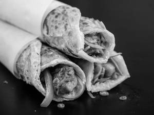 2 Pcs Egg Chicken Roll