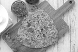 Homestyle Methi Paratha [1 Pc]