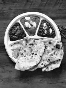 Butter Naan Platter