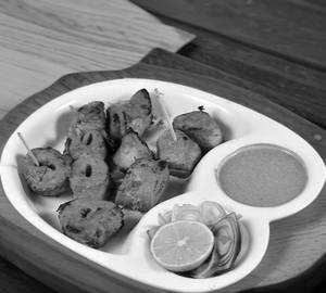 Achari Soya Chaap Tikka (8-10 Pcs)
