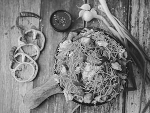 Chicken Wok Tossed Chilly Garlic Noodles