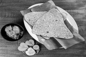 Paratha Aloodum Combo