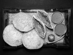 Pyaaz Kachori
