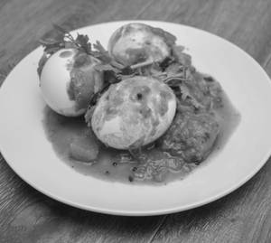 Egg Chettinad Gravy (3 Eggs )