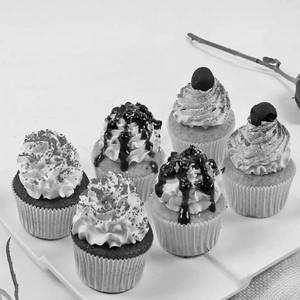 Assorted Cup Cakes (6pcs In A Box)