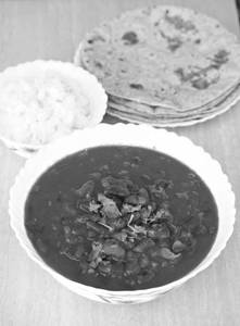 Rajma + 4 Plain Roti
