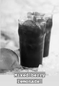 Mixed berry lamorade