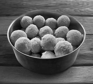 Shengdana Laddu