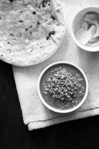 Matki Usal With 3 Chapati