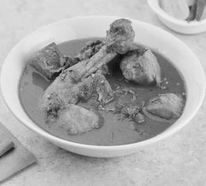Aloo Diye Murgir Jhol