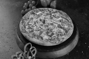 Spicy Cheese Loaded Pizza