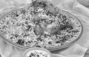 Chicken Hyderabadi Biryani With Raita(Full)
