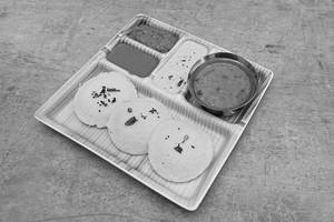 Regular Steamed Idli [3 Pieces]