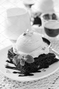 Brownie With Ice Cream