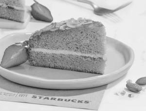 Strawberry and Almond Cake