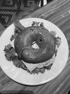 Bagel With Omelette                                  