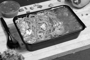 Chicken Schezwan Noodles Box