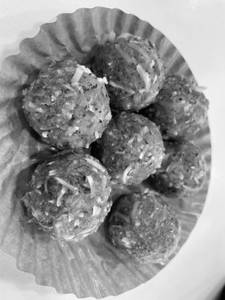 Dink Ladoo