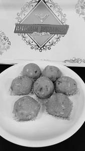 Besan Mewa Ladoo
