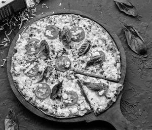 Basic Margherita Pizza