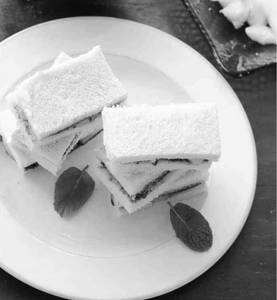 Veg Chutney Cheese Sandwich