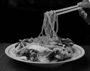 DANGMYEON NOODLES (CHICKEN )